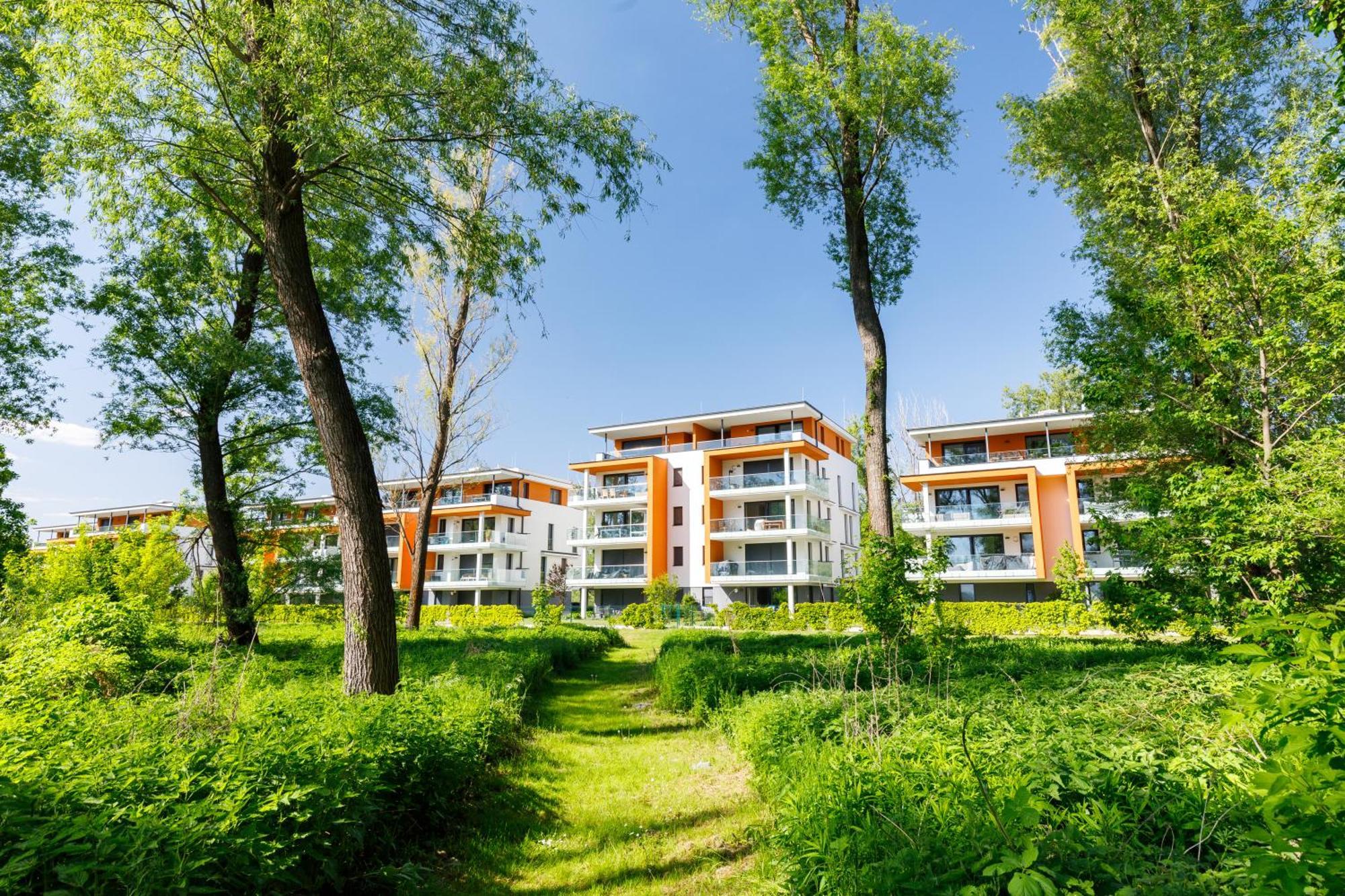 Blue4 Apartment Balatonfůzfő Extérieur photo